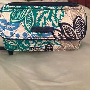 VB wristlet/crossbody